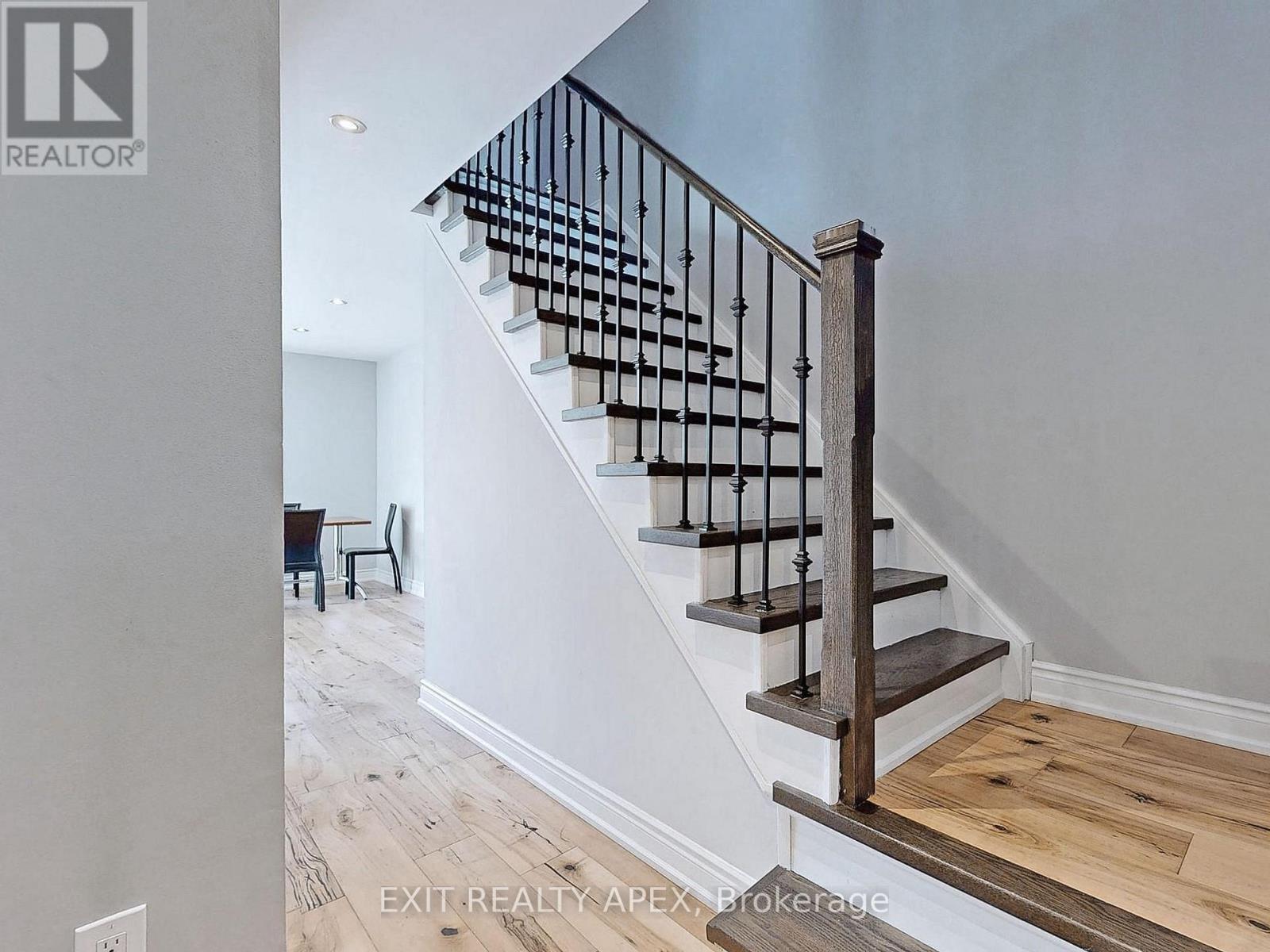 5552 Cortina Crescent, Mississauga, ON - Indoor Photo Showing Other Room