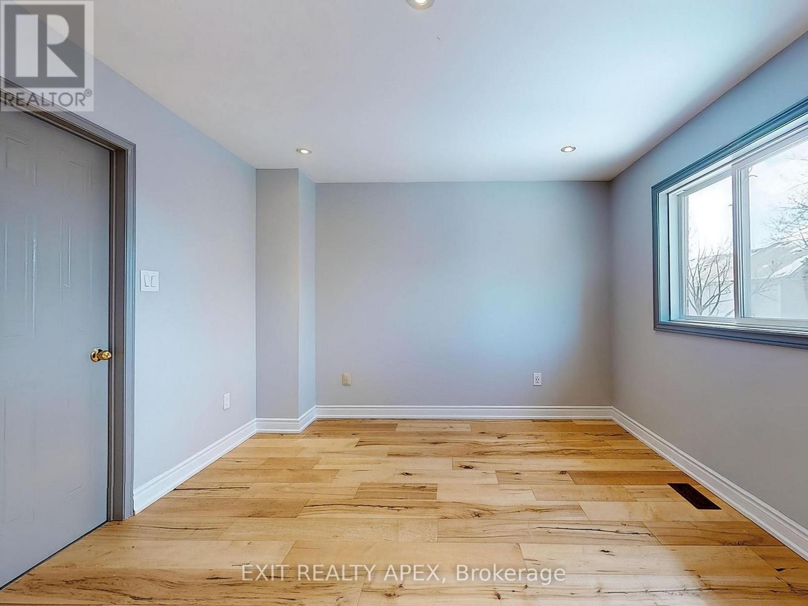 5552 Cortina Crescent, Mississauga, ON - Indoor Photo Showing Other Room