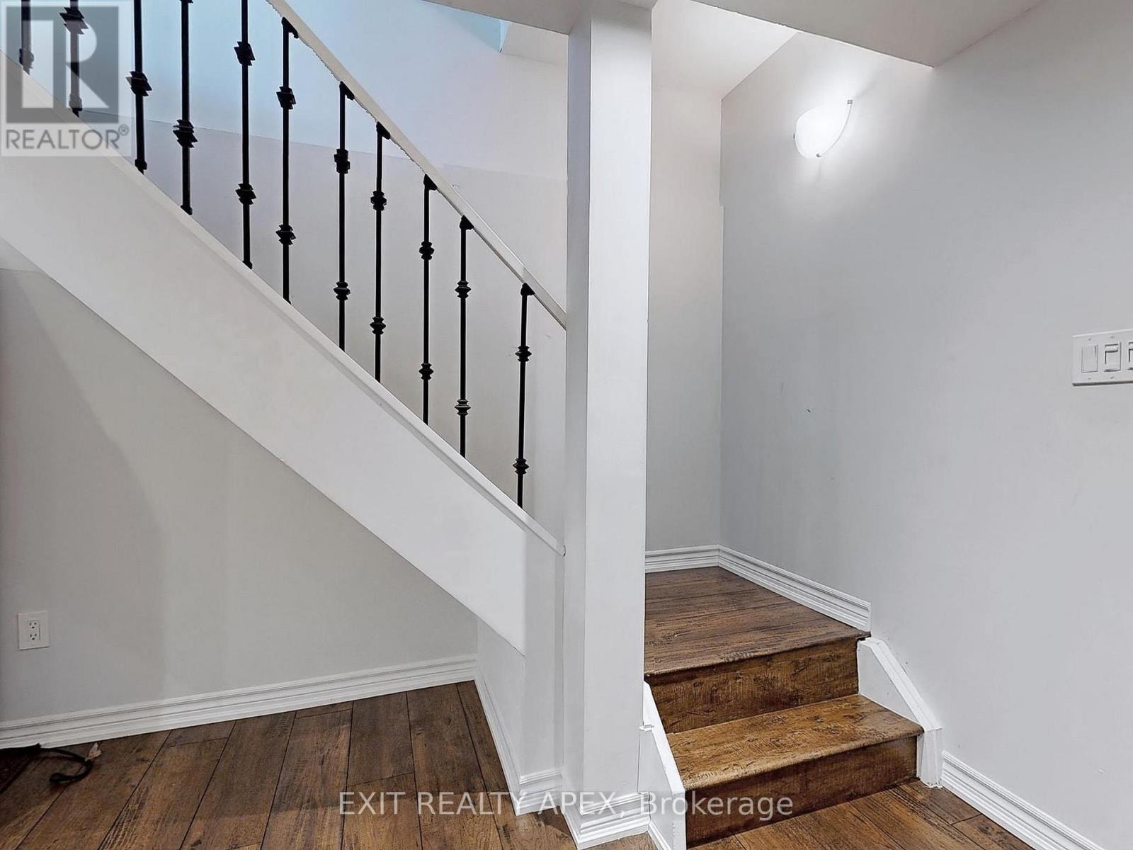 5552 Cortina Crescent, Mississauga, ON - Indoor Photo Showing Other Room