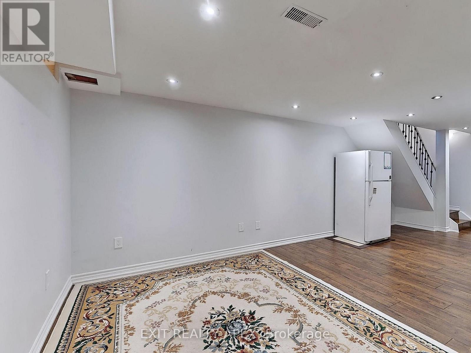 5552 Cortina Crescent, Mississauga, ON - Indoor Photo Showing Other Room