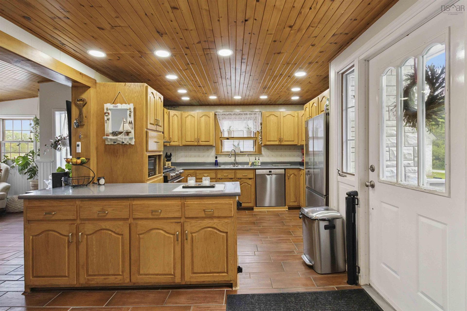 46 Roxbury Road, Port Medway, NS