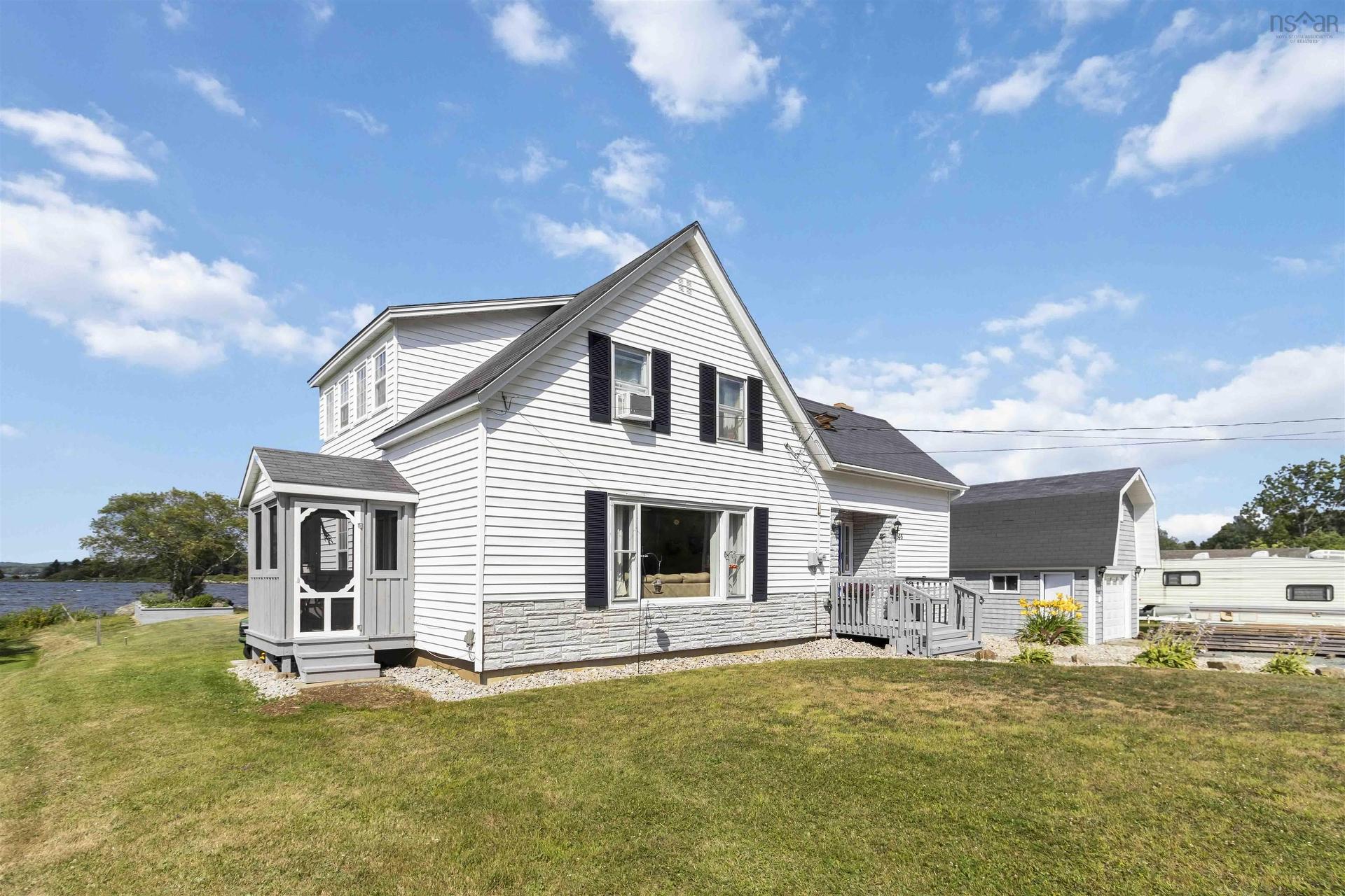 46 Roxbury Road, Port Medway, NS