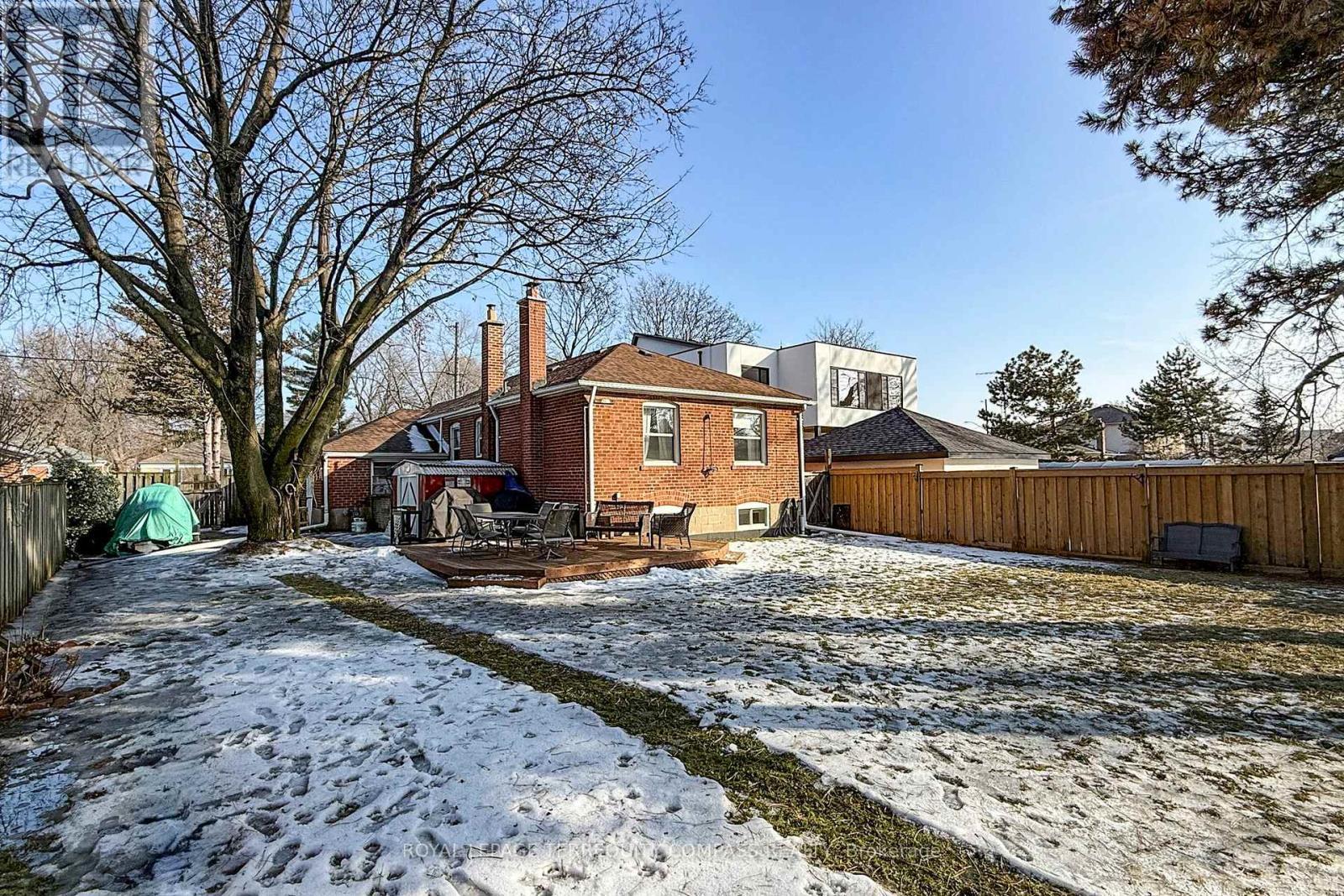 1568 Asgard Drive, Mississauga, ON - Outdoor