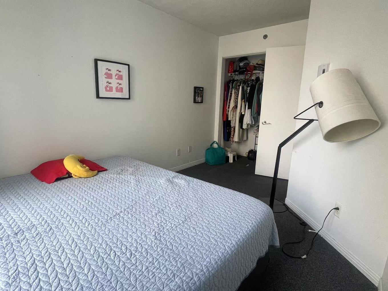 Bedroom - 158-98 Rue Charlotte, Montréal (Ville-Marie), QC - Indoor Photo Showing Bedroom