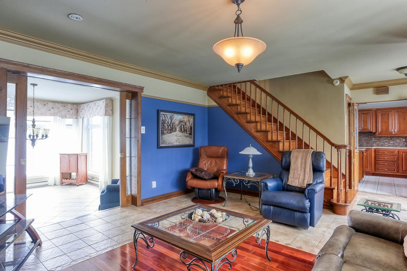 Living room - 3540 Rue Notre-Dame E., Trois-Rivières, QC - Indoor Photo Showing Living Room