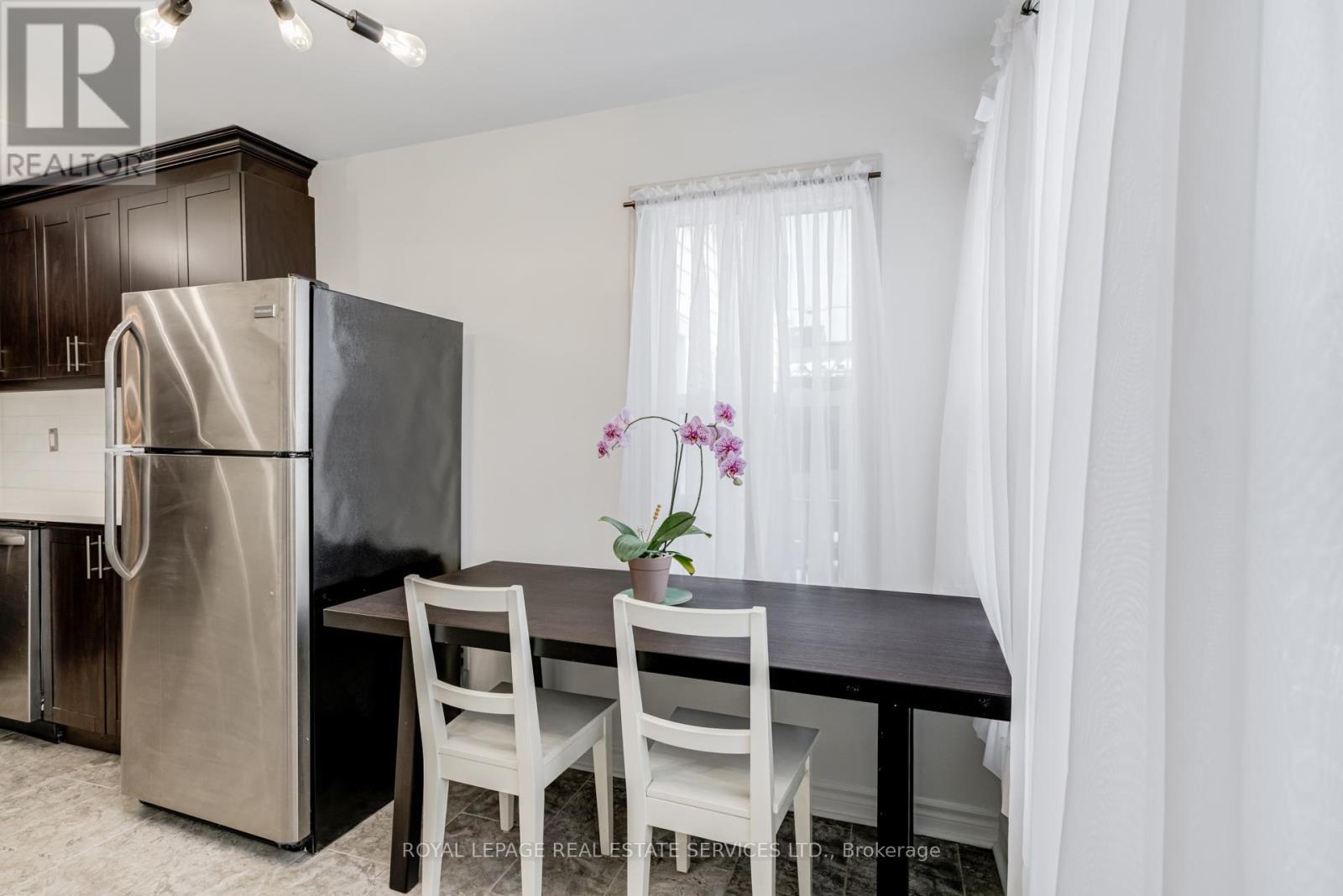 36 Harmony Avenue, Hamilton, ON - Indoor