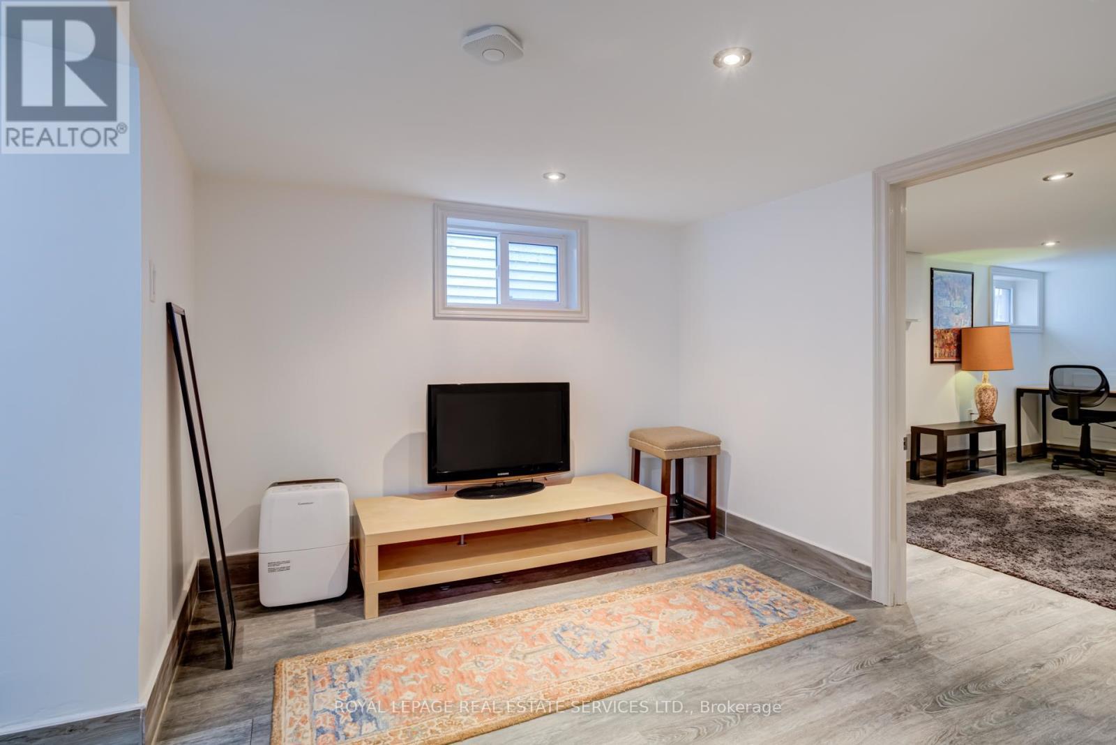 36 Harmony Avenue, Hamilton, ON - Indoor