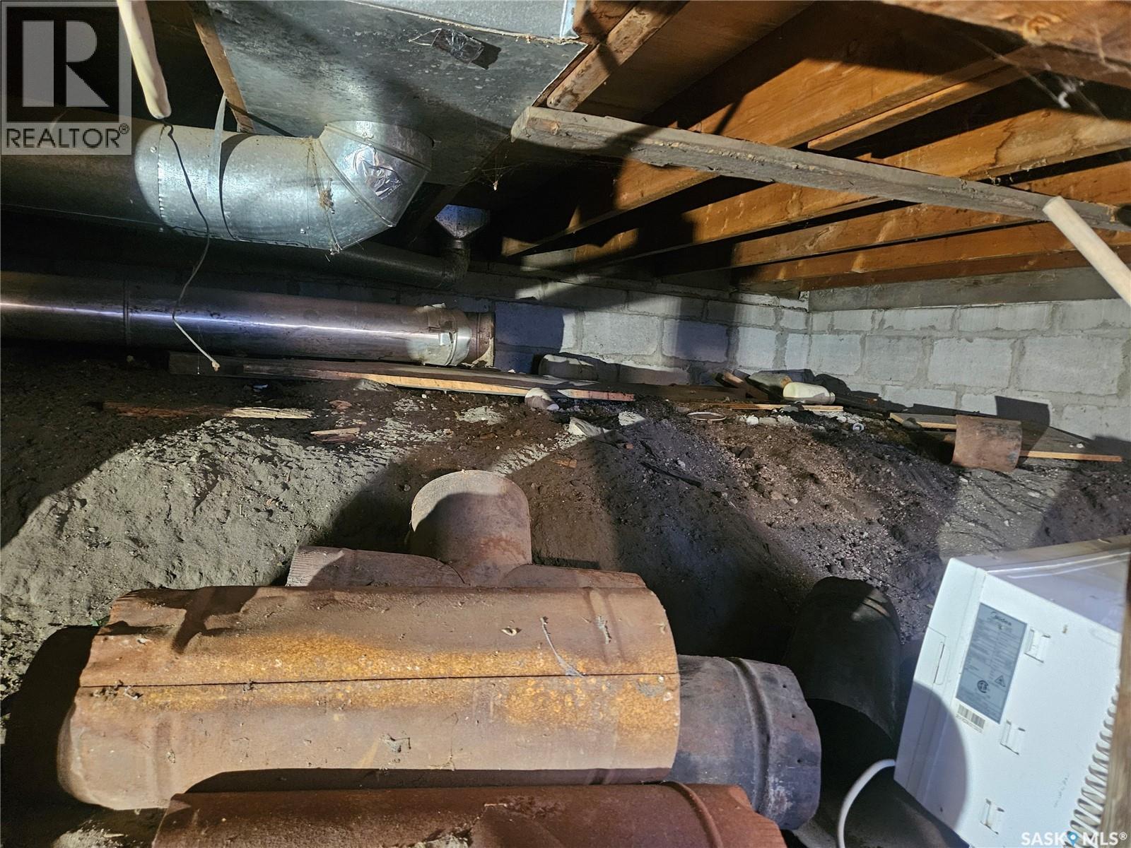 915 23Rd Street W, Saskatoon, SK - Indoor