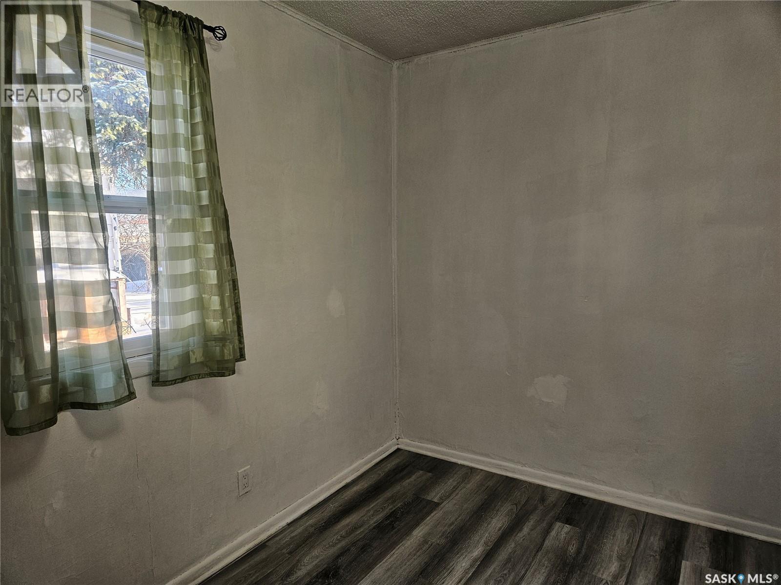 915 23Rd Street W, Saskatoon, SK - Indoor Photo Showing Other Room