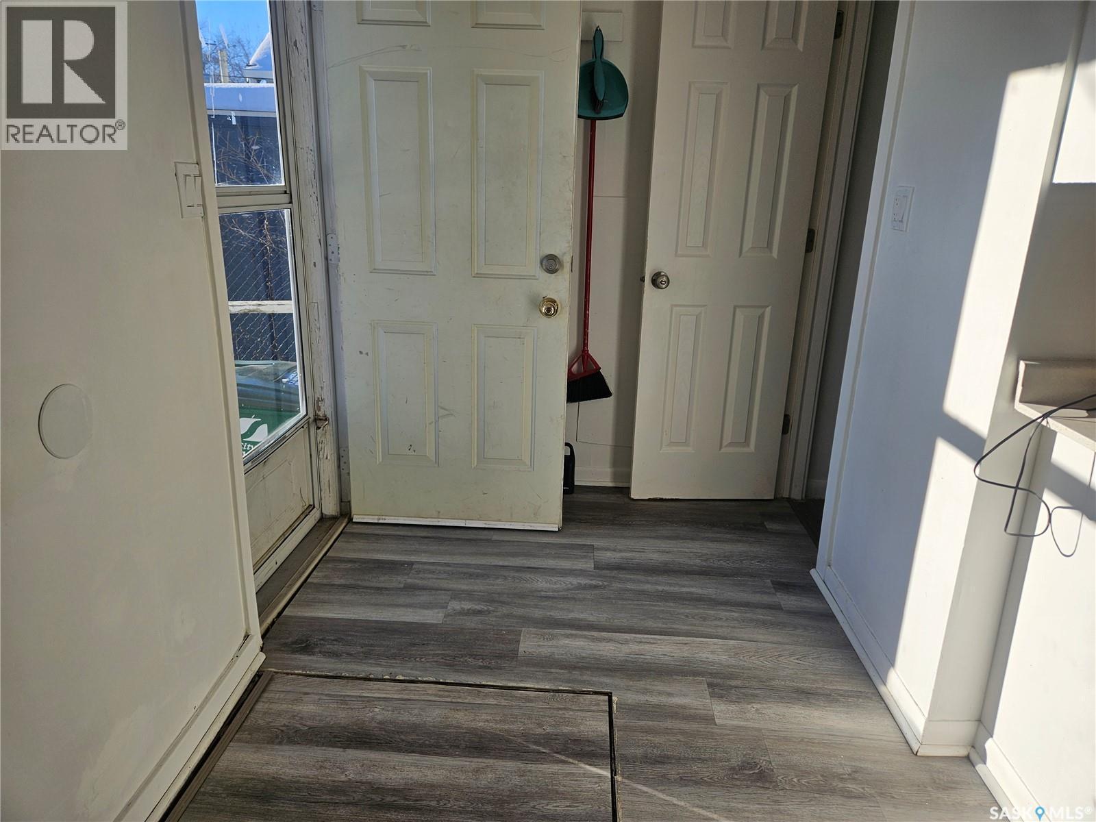 915 23Rd Street W, Saskatoon, SK - Indoor Photo Showing Other Room