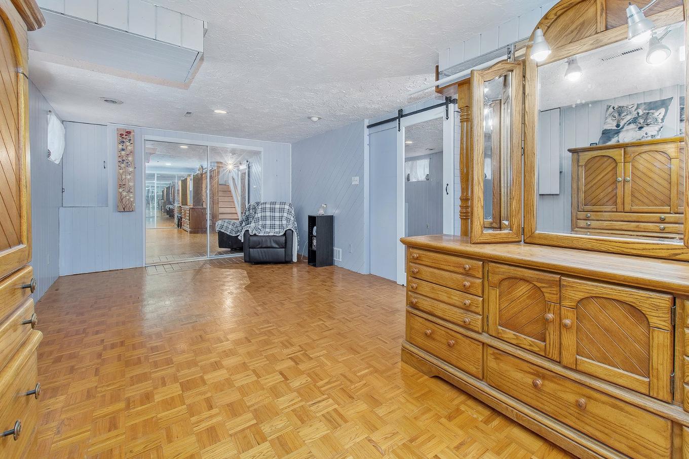 Family room - 2045 Crois. De Clemency, Laval (Vimont), QC - Indoor Photo Showing Other Room