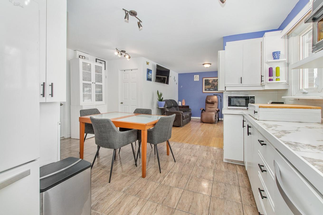 Dinette - 2045 Crois. De Clemency, Laval (Vimont), QC - Indoor