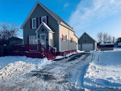 17 Churchill ST Moncton, NB E1C 7H6