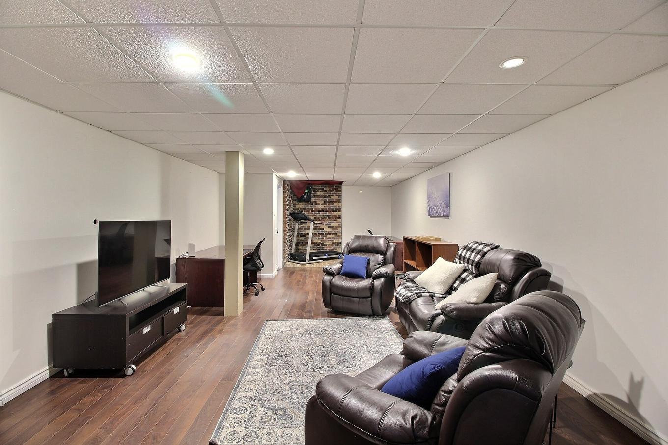 Living room - 125 Rue Poirier, Val-D'Or, QC - Indoor