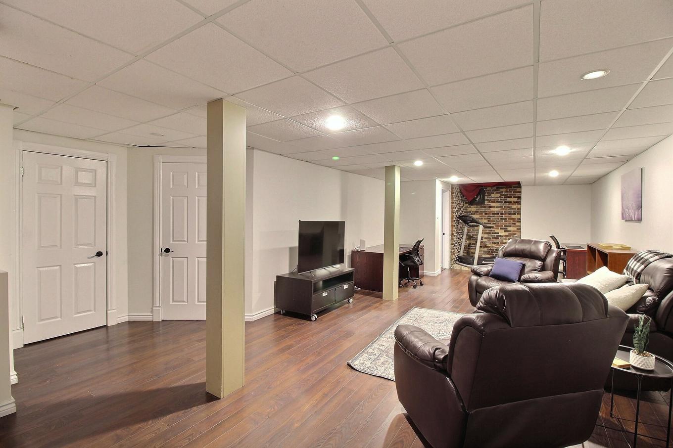 Living room - 125 Rue Poirier, Val-D'Or, QC - Indoor