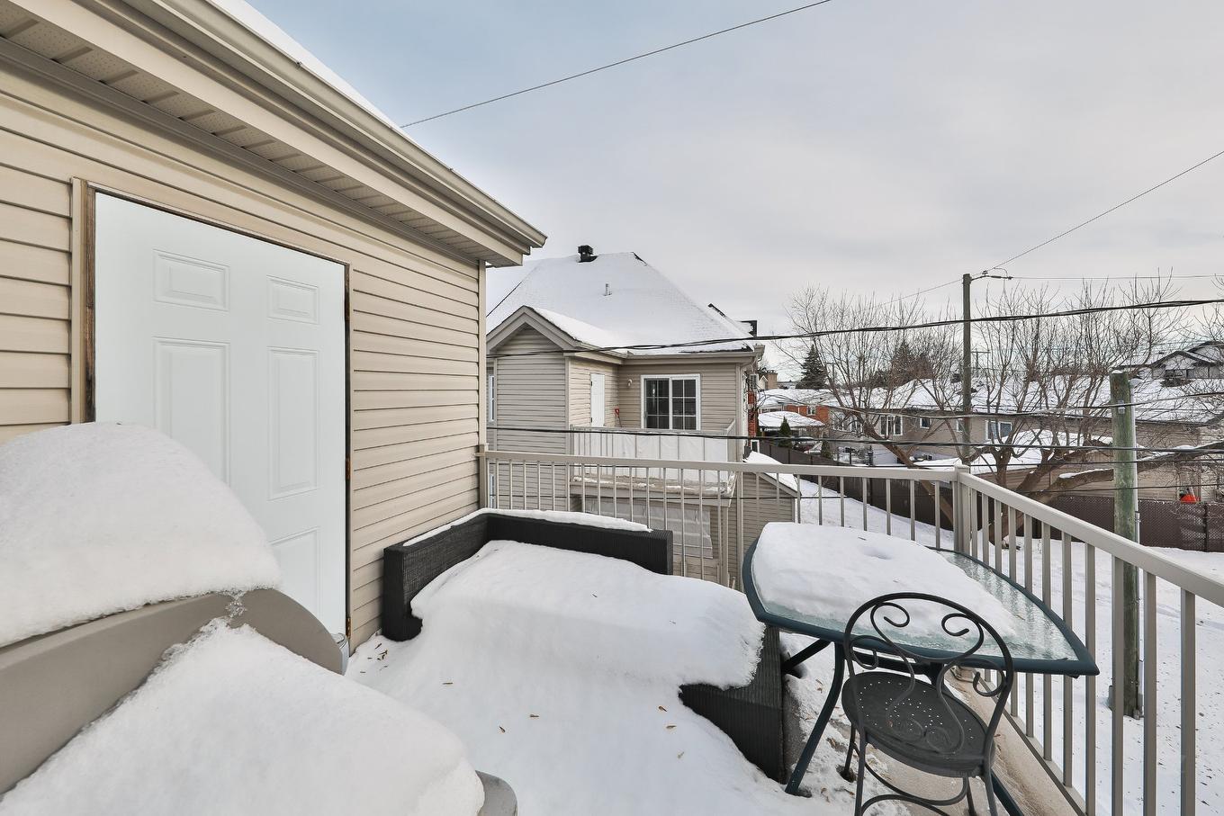 Salon - 3635 Boul. De La Pinière, Terrebonne (Terrebonne), QC - Outdoor With Exterior