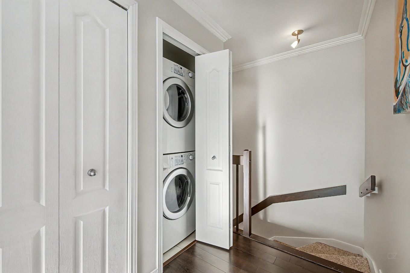 Rangement - 3635 Boul. De La Pinière, Terrebonne (Terrebonne), QC - Indoor Photo Showing Laundry Room