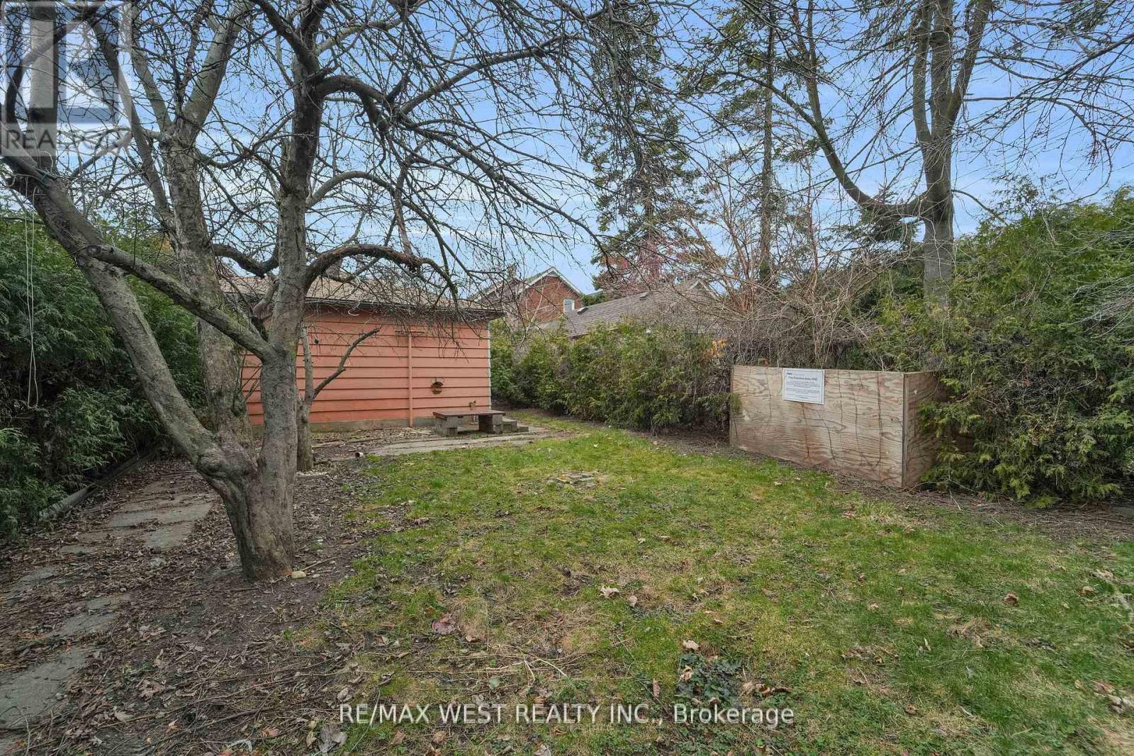 661 Beresford Avenue, Toronto, ON - Outdoor