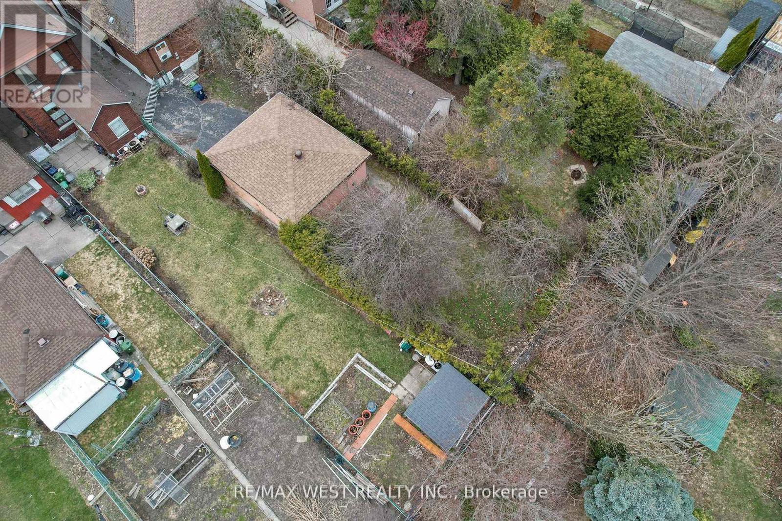 661 Beresford Avenue, Toronto, ON -