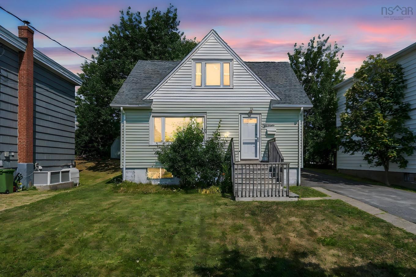 13 Convoy Avenue, Halifax, NS