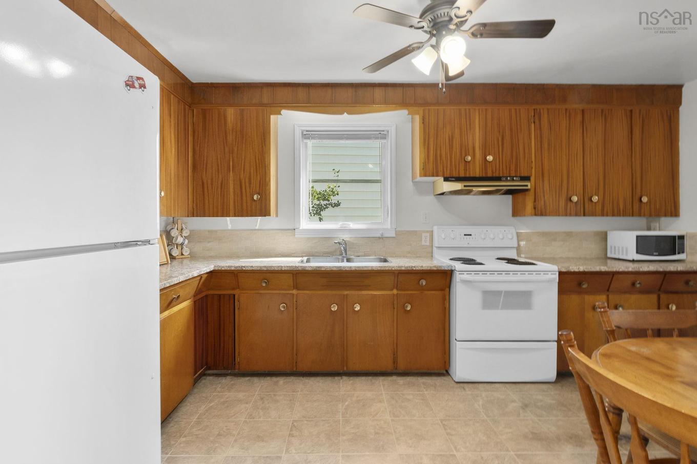 13 Convoy Avenue, Halifax, NS