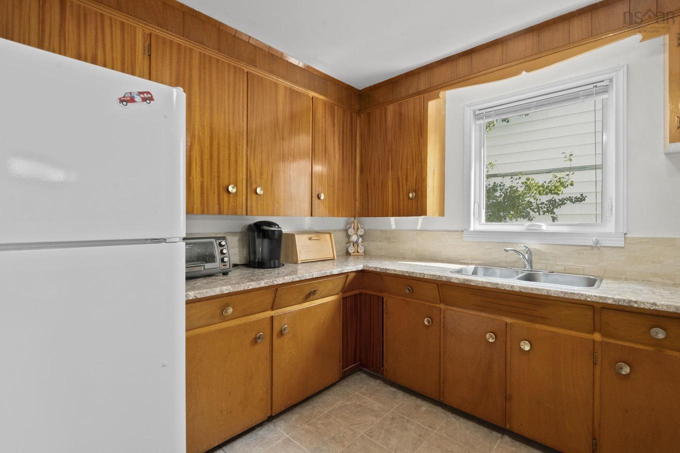 13 Convoy Avenue, Halifax, NS