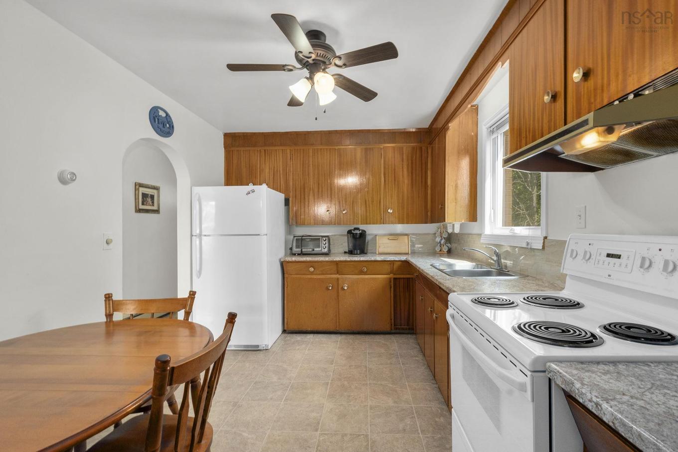 13 Convoy Avenue, Halifax, NS