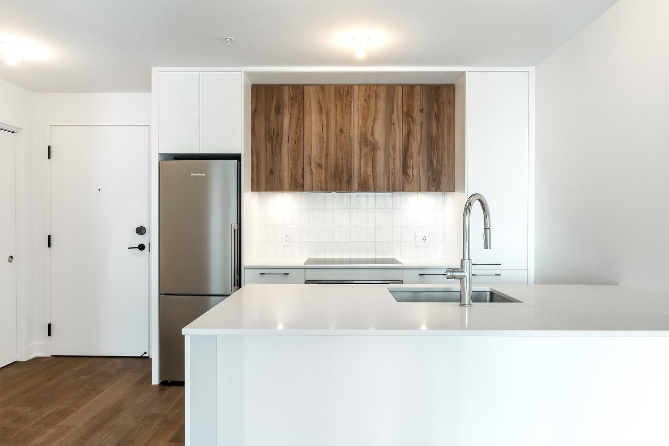 Cuisine - 510-7227 Boul. Newman, Montréal (Lasalle), QC - Indoor Photo Showing Kitchen With Upgraded Kitchen