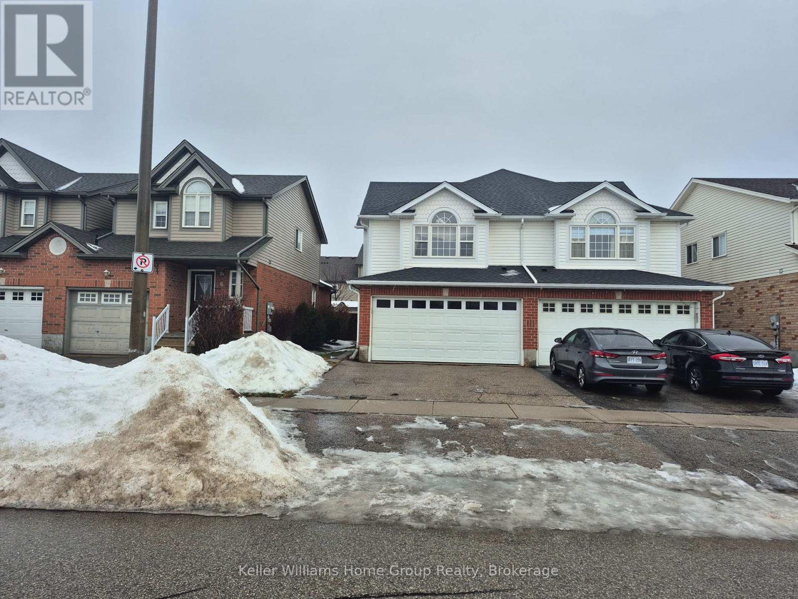 10 Donnenwerth Drive, Kitchener, ON - Outdoor With Facade