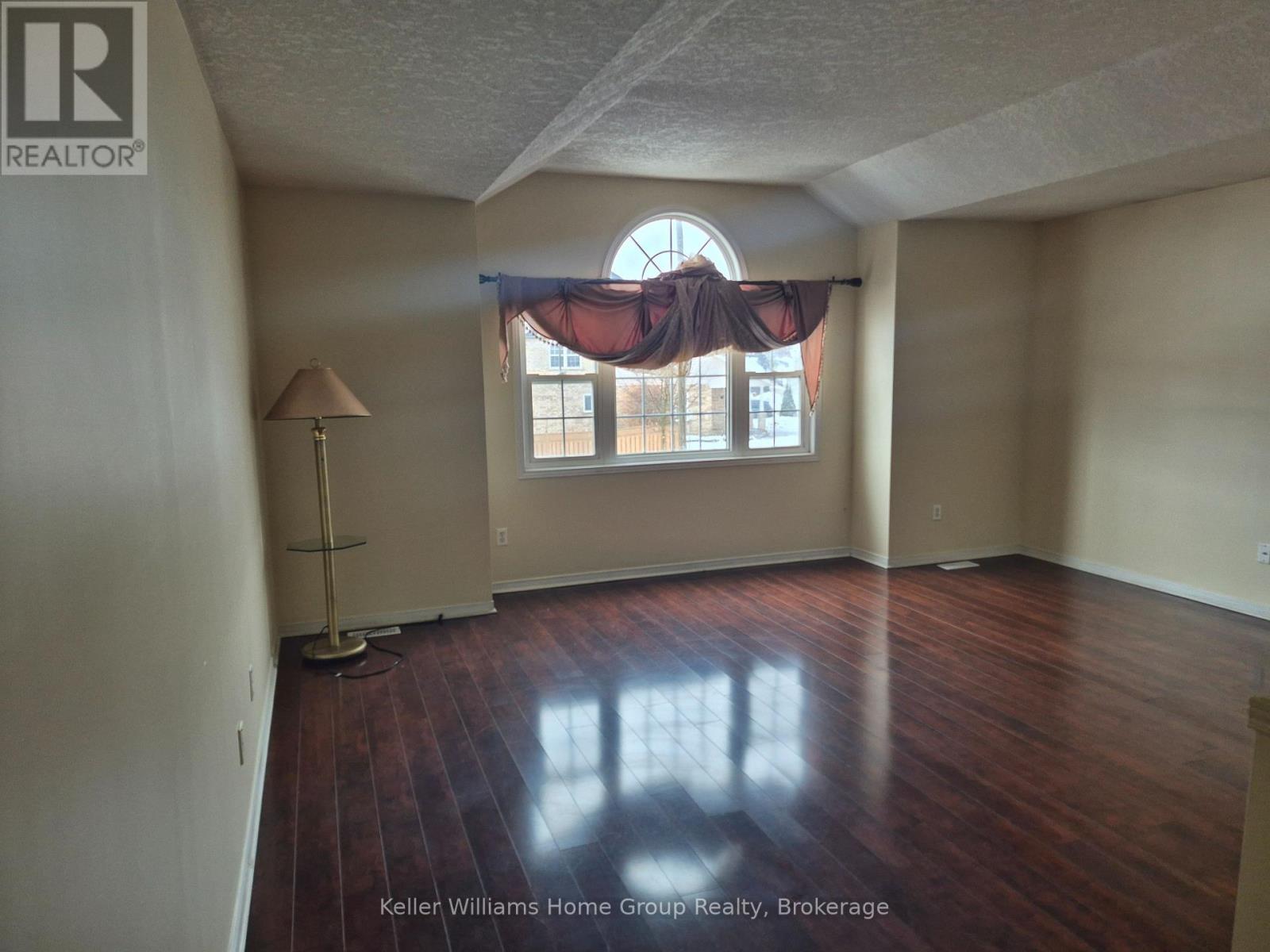 10 Donnenwerth Drive, Kitchener, ON - Indoor Photo Showing Other Room