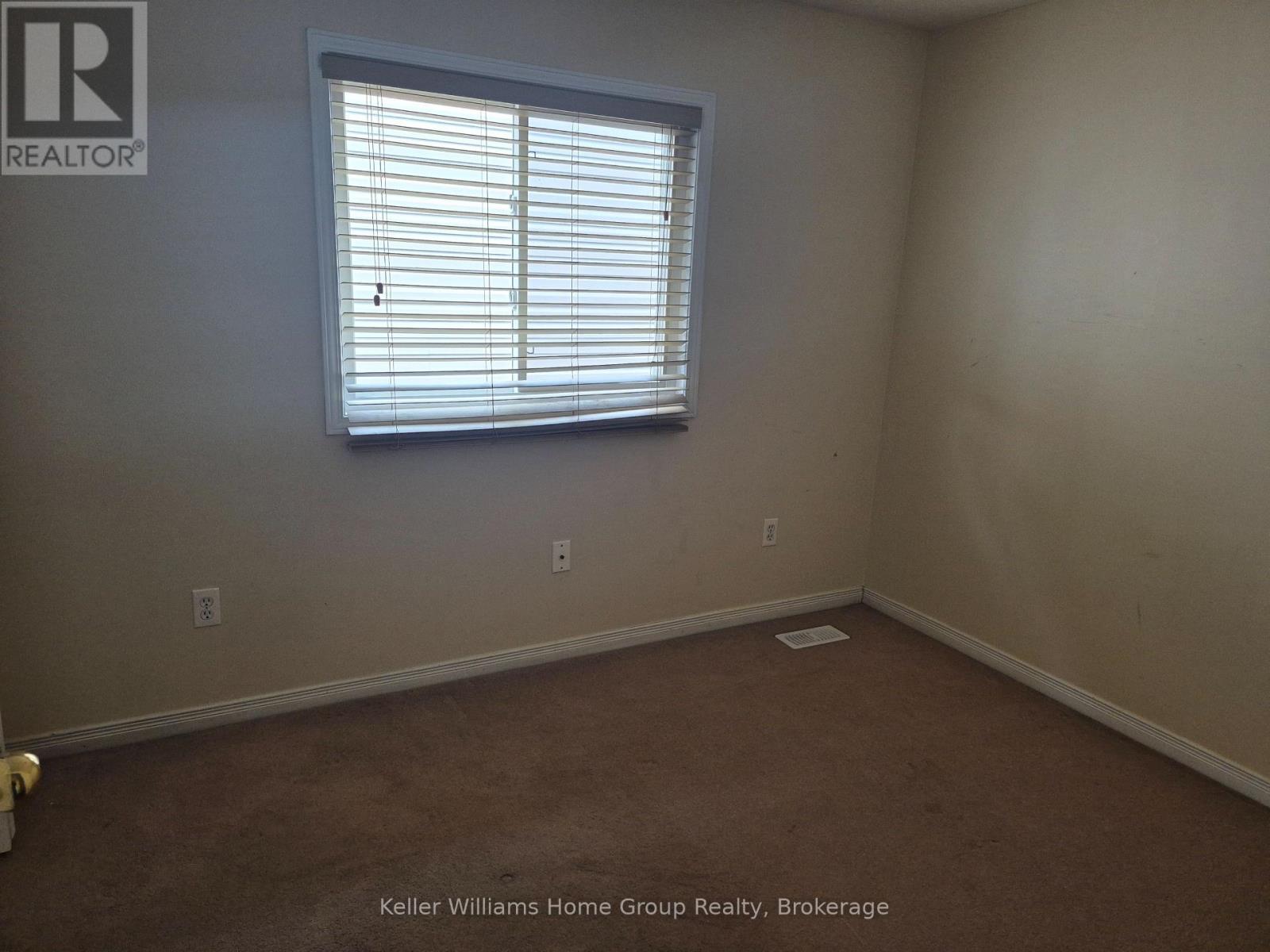 10 Donnenwerth Drive, Kitchener, ON - Indoor Photo Showing Other Room