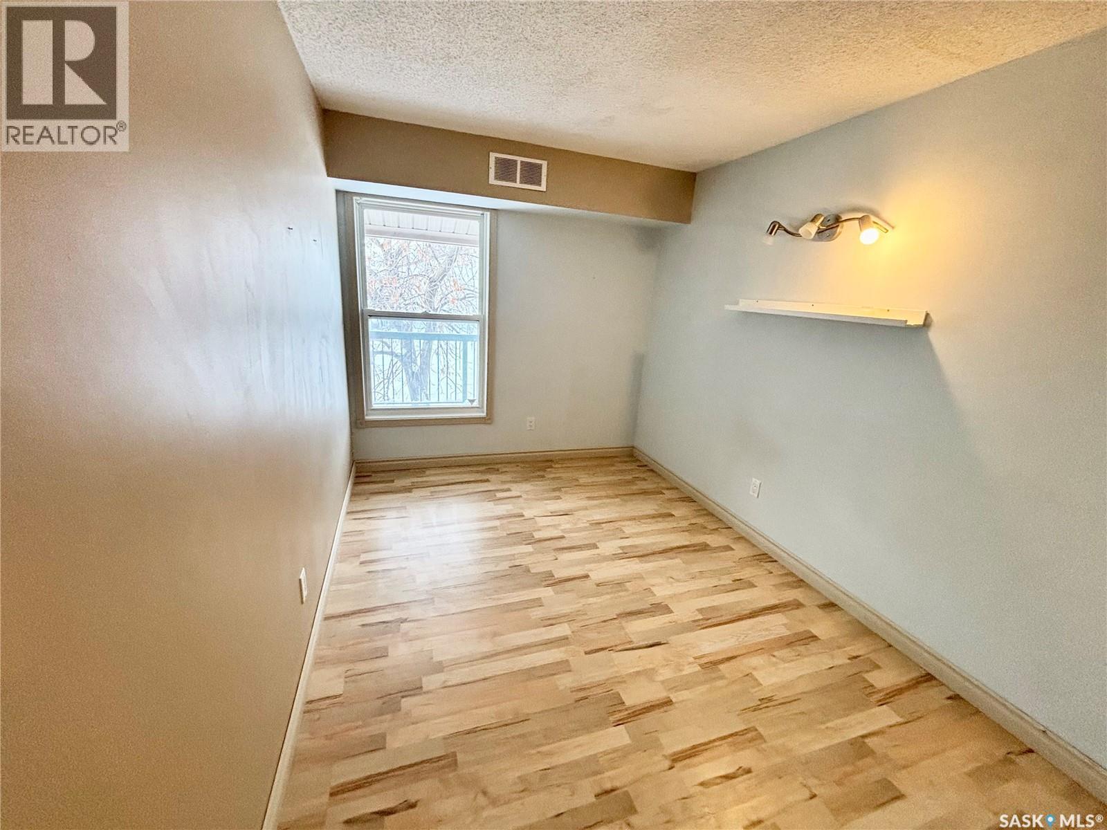 170 160 Gore Place, Regina, SK - Indoor Photo Showing Other Room