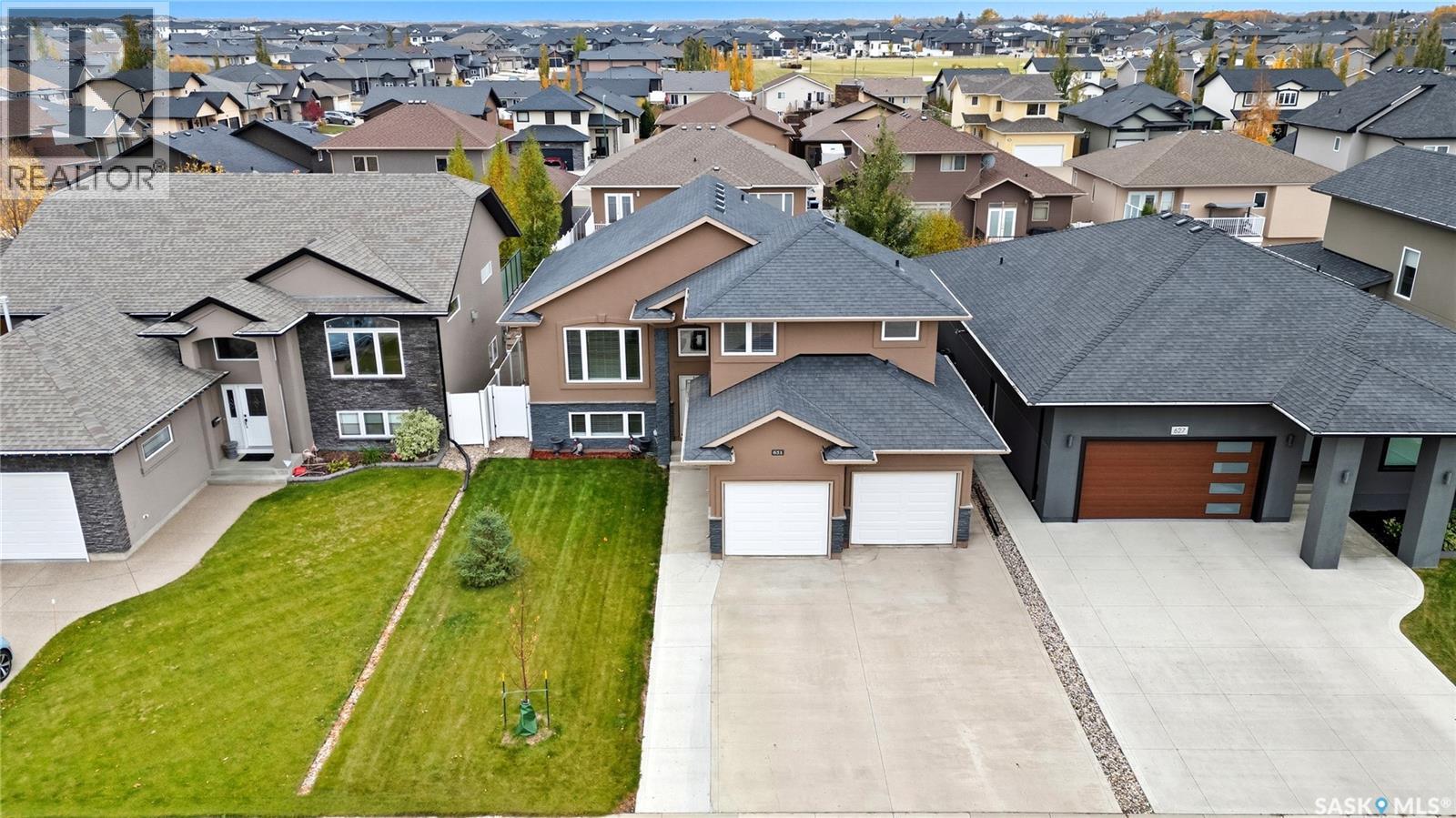 631 Ledingham Crescent, Saskatoon, SK - Outdoor With Facade