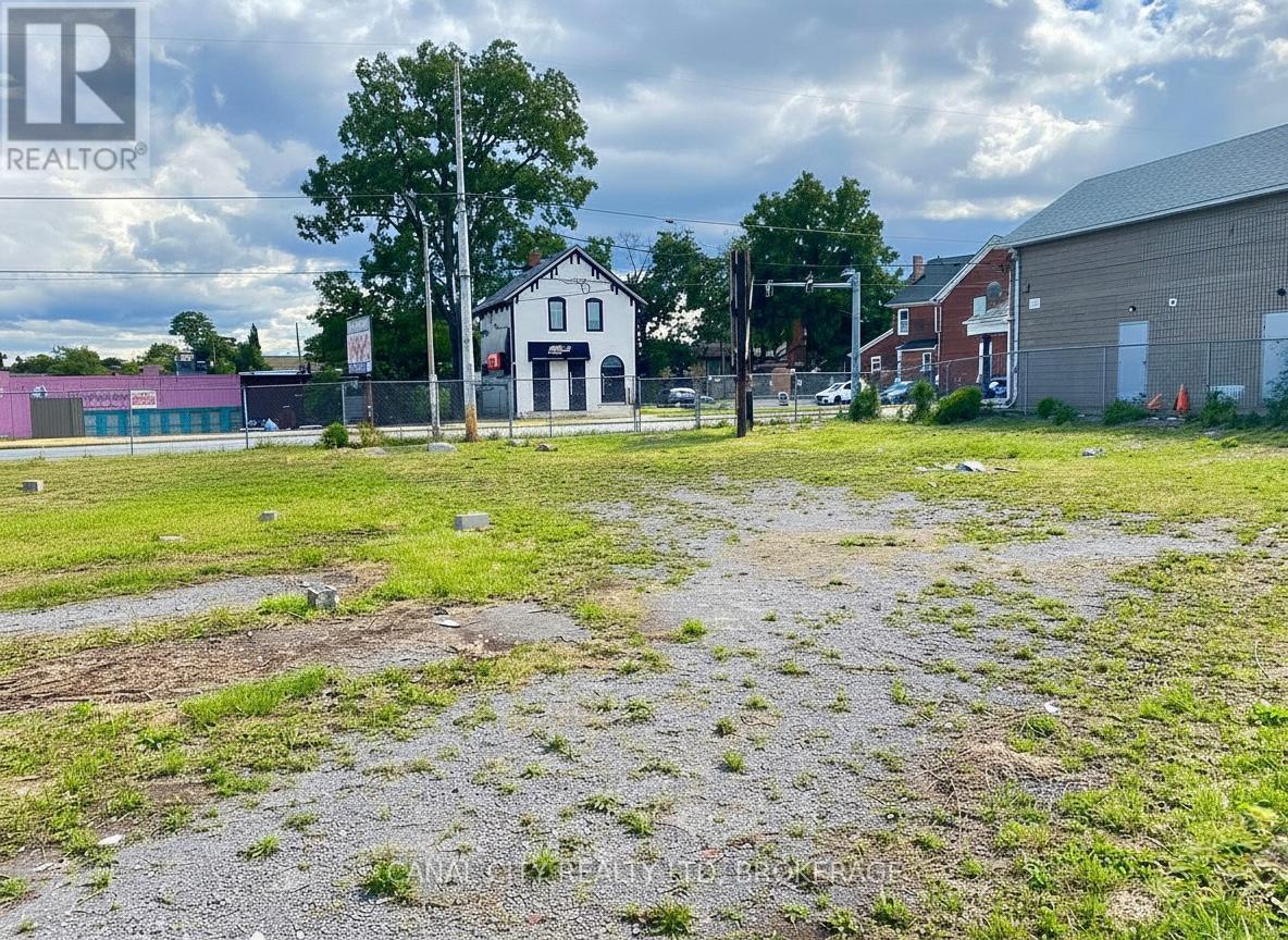 47 Niagara Street, St. Catharines (Downtown), ON