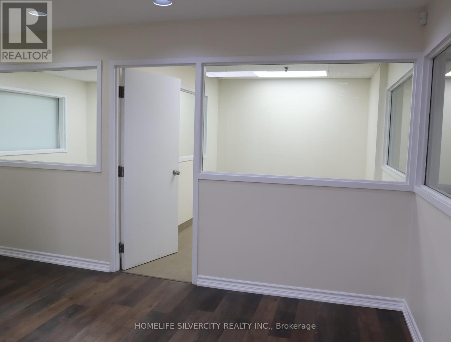 7461 Pacific Circle, Mississauga, ON