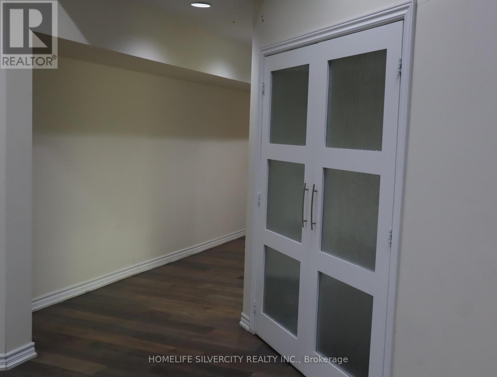 7461 Pacific Circle, Mississauga, ON