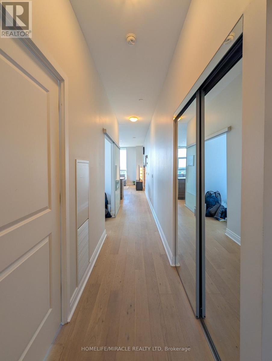 Lph3802 - 33 Shore Breeze Drive, Toronto, ON - Indoor Photo Showing Other Room