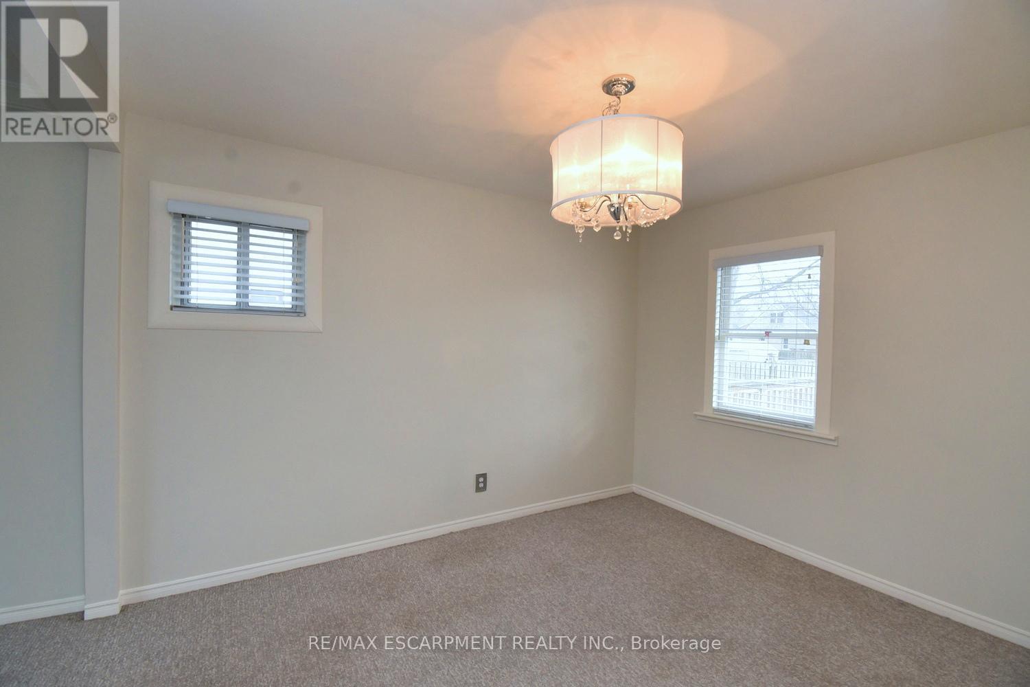 180 Adair Avenue N, Hamilton, ON - Indoor Photo Showing Other Room