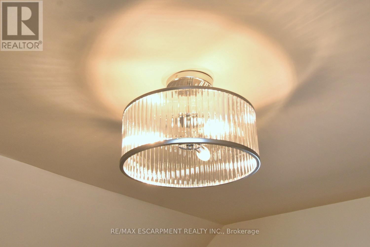 180 Adair Avenue N, Hamilton, ON - Photo Showing Other Room