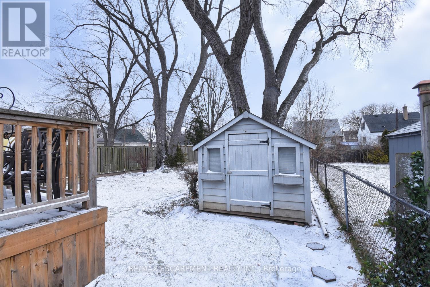 180 Adair Avenue N, Hamilton, ON - Outdoor