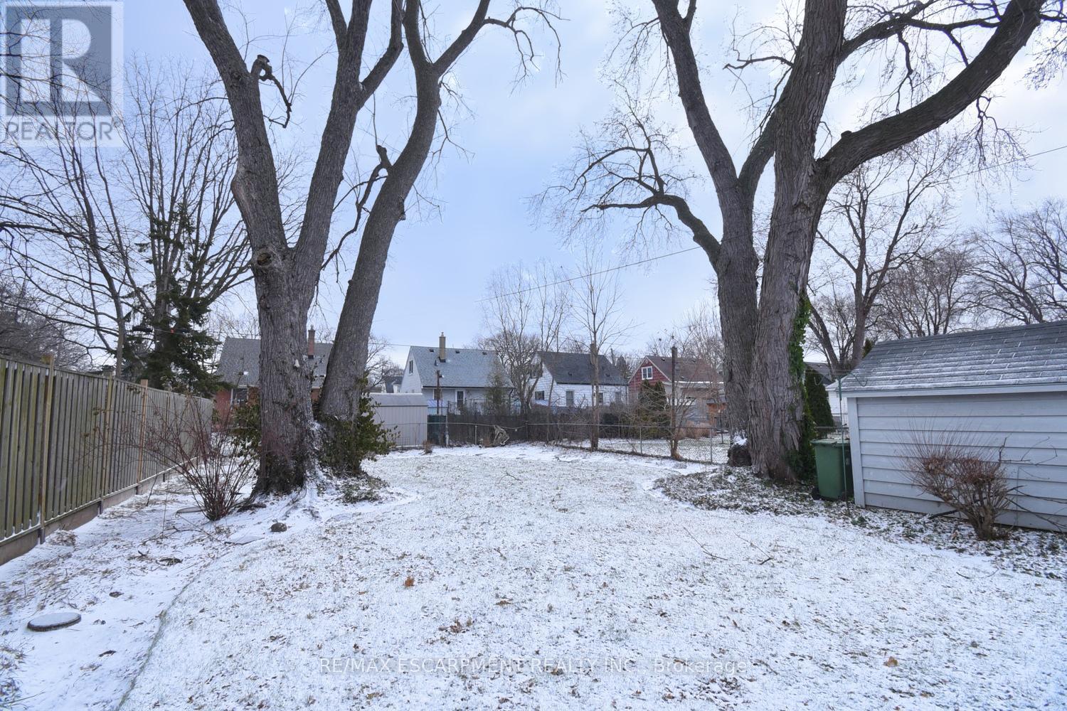 180 Adair Avenue N, Hamilton, ON - Outdoor