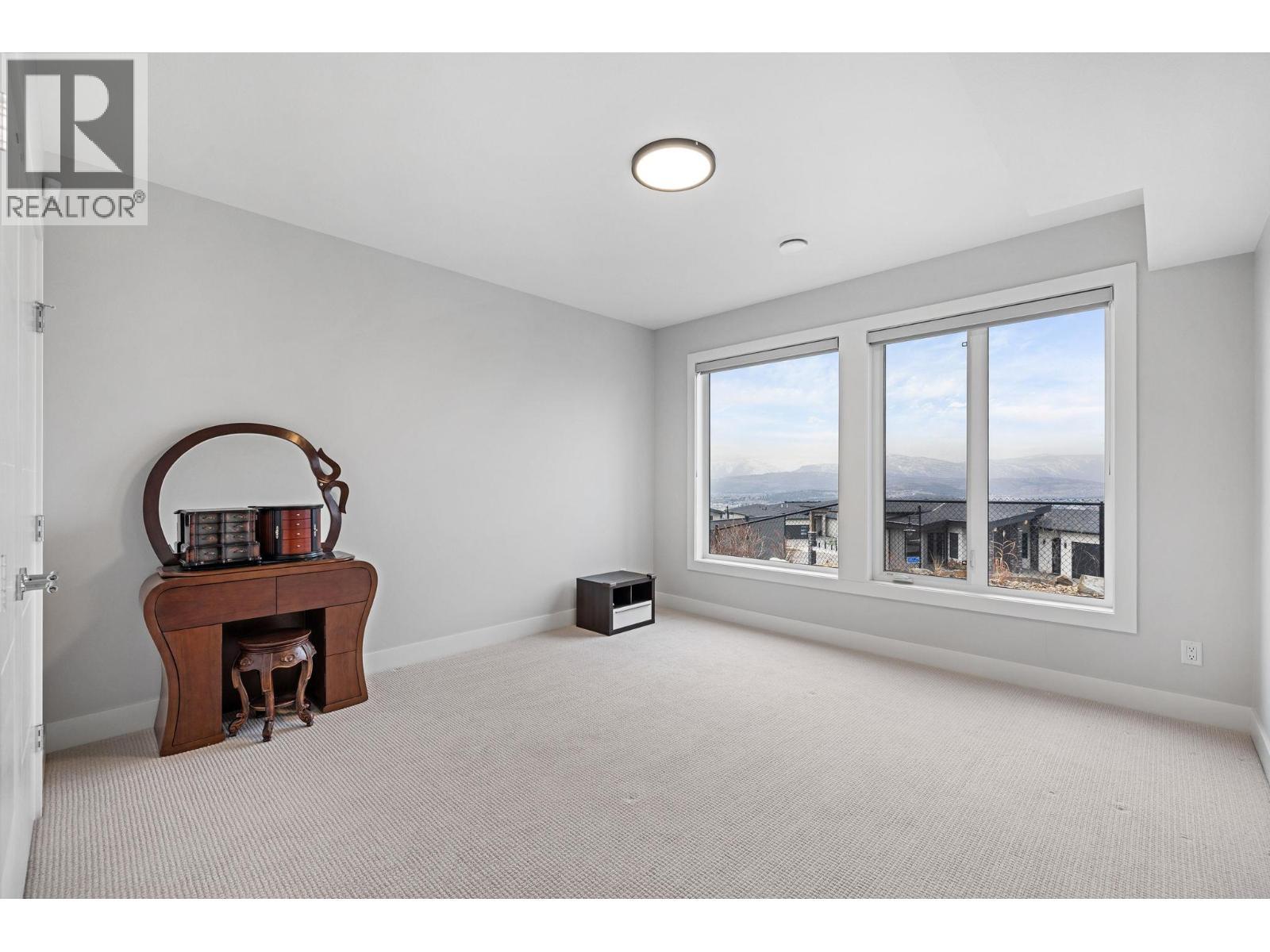 1940 Foxtail Terrace, Kelowna, BC - Indoor