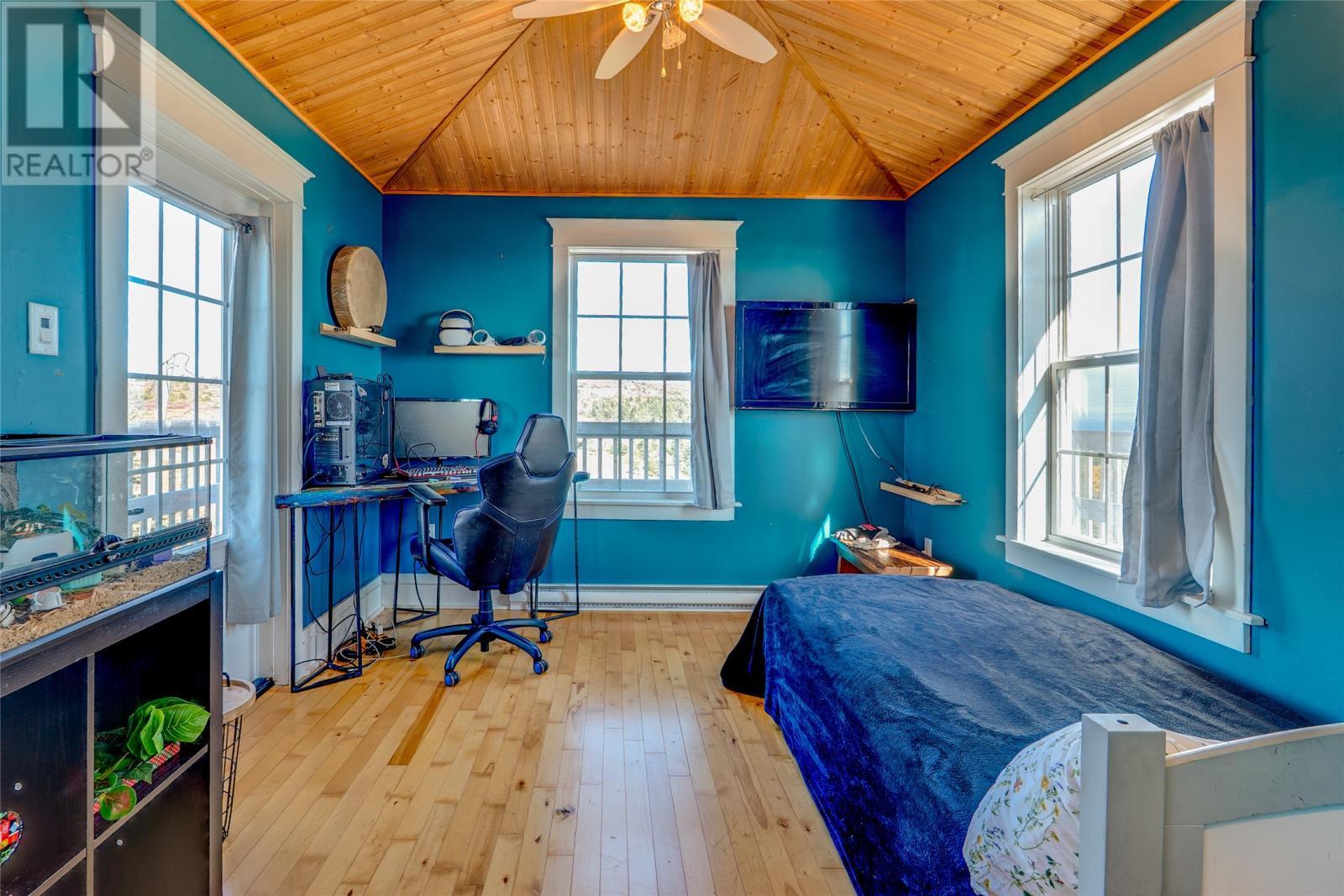 56 Pottles Lane, Upper Island Cove, NL - Indoor