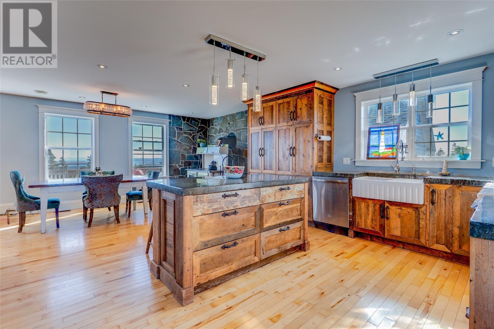56 Pottles Lane, Upper Island Cove, NL - Indoor Photo Showing Kitchen