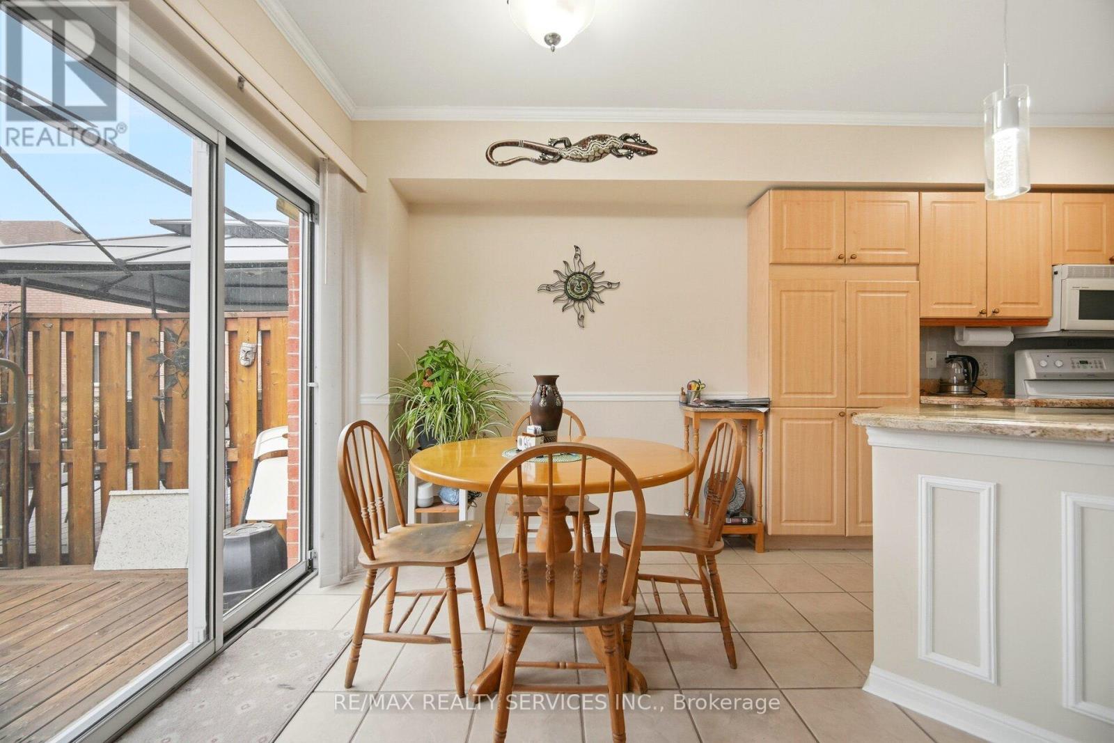 5965 Stonebriar Crescent, Mississauga, ON - Indoor