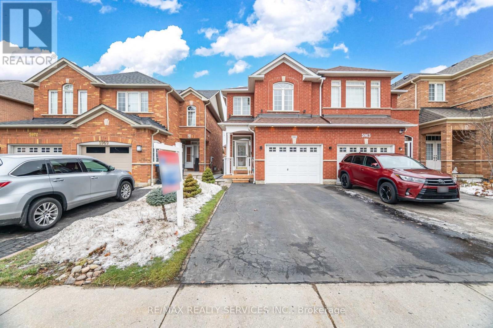 5965 Stonebriar Crescent, Mississauga, ON - Outdoor With Facade