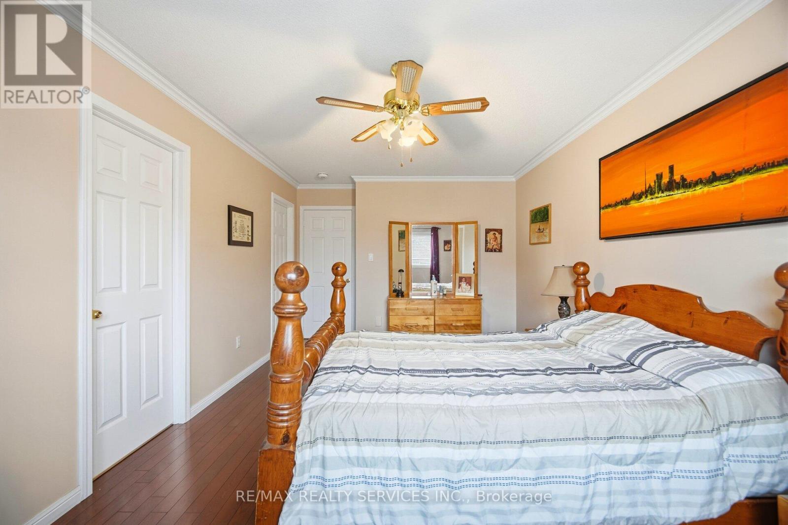 5965 Stonebriar Crescent, Mississauga, ON - Indoor Photo Showing Bedroom