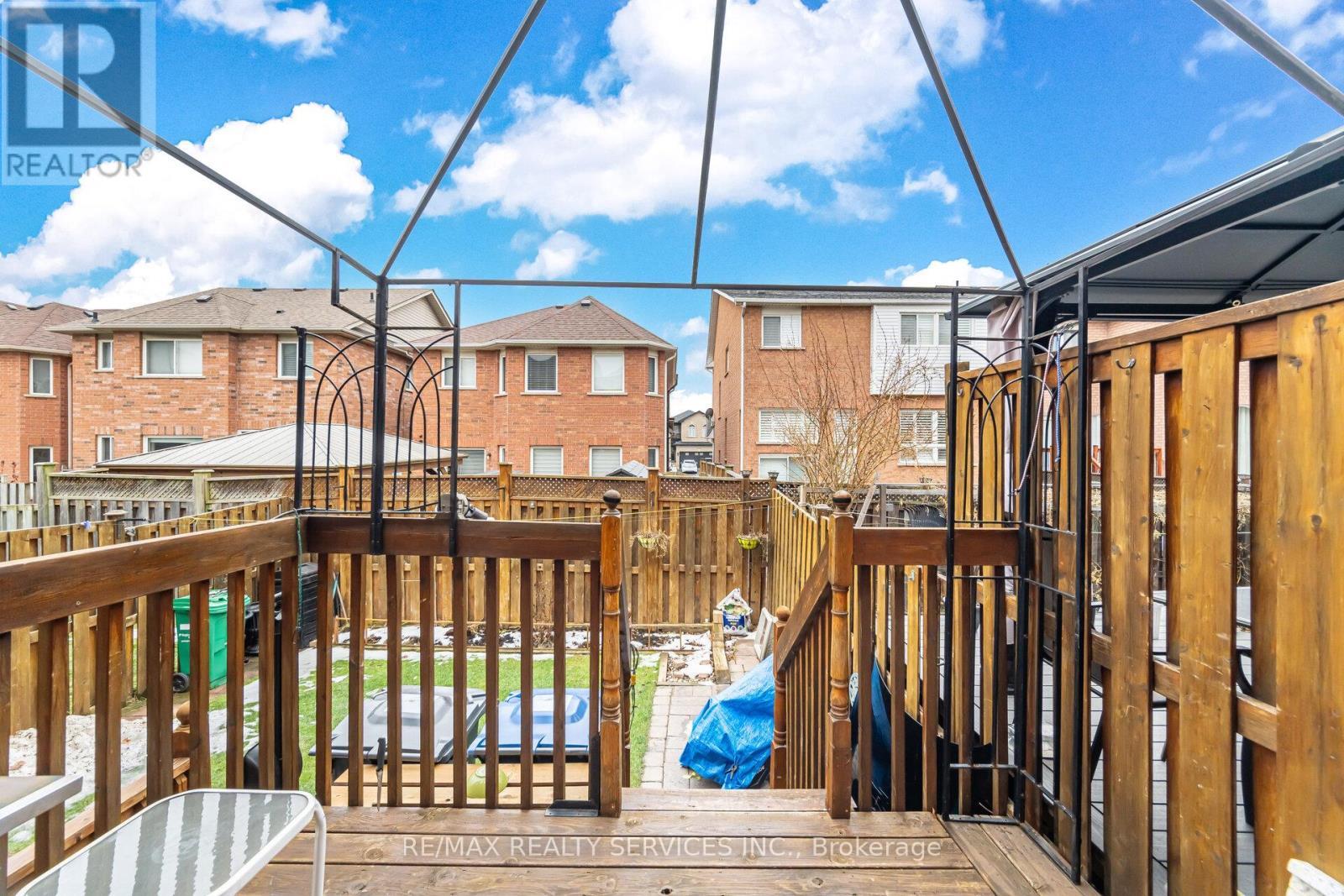5965 Stonebriar Crescent, Mississauga, ON - Outdoor With Deck Patio Veranda