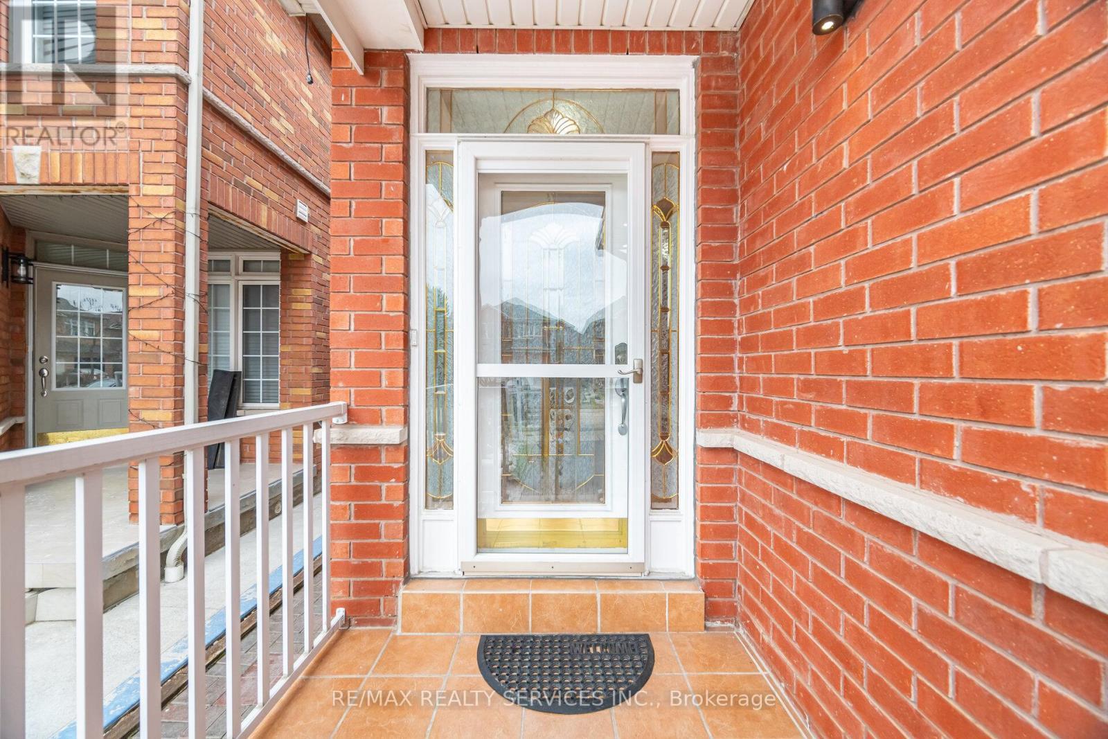 5965 Stonebriar Crescent, Mississauga, ON - Outdoor With Exterior