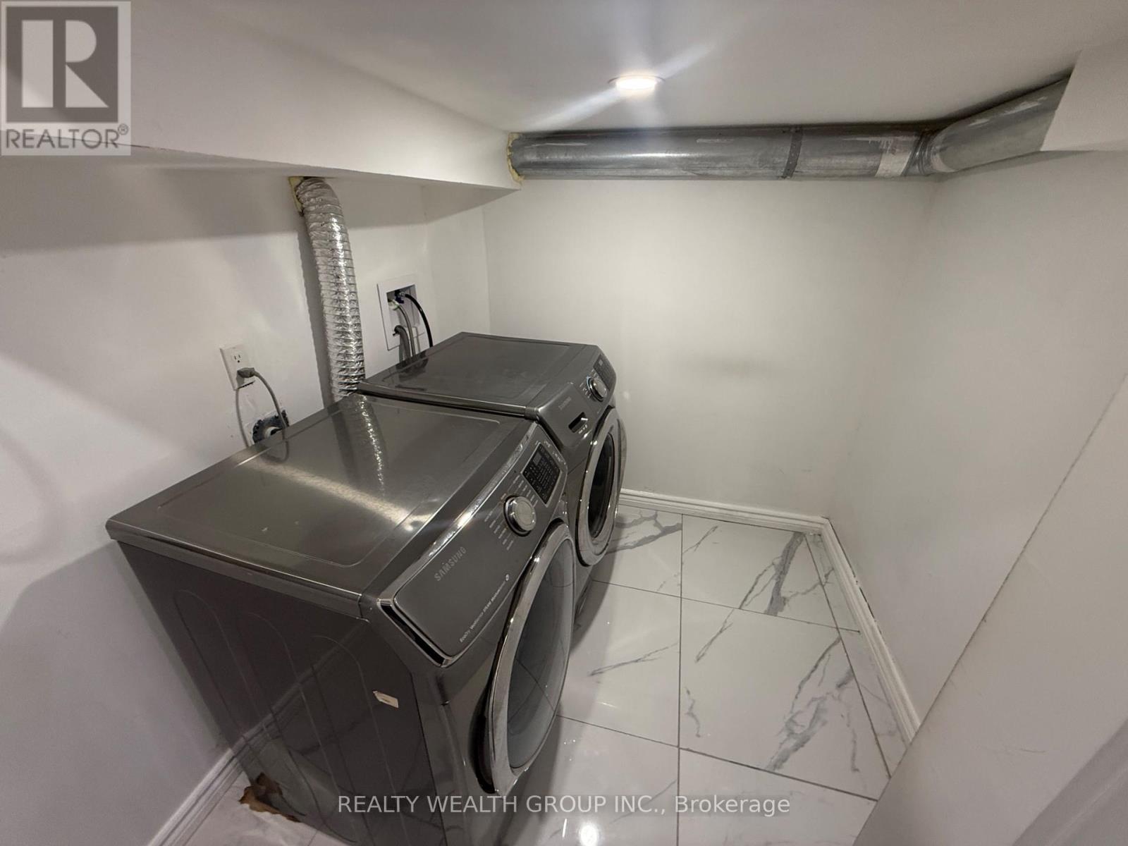 Bsmt - 14 Jaypeak Road, Brampton, ON - Indoor Photo Showing Laundry Room